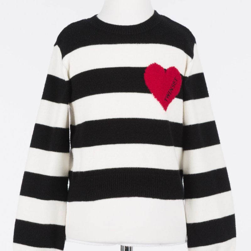 Heart Knit Sweater - Black