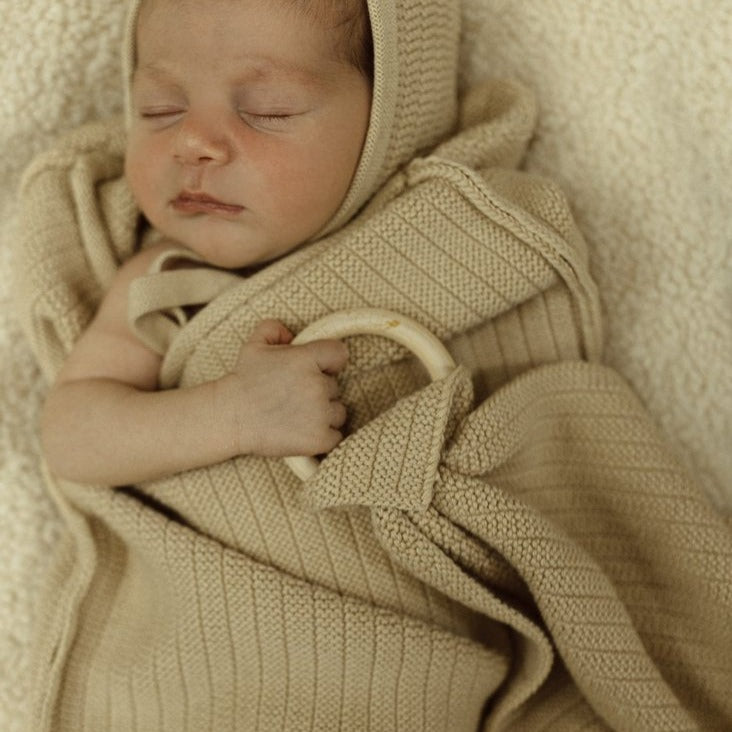 Ribbed Knit Teether - Tan