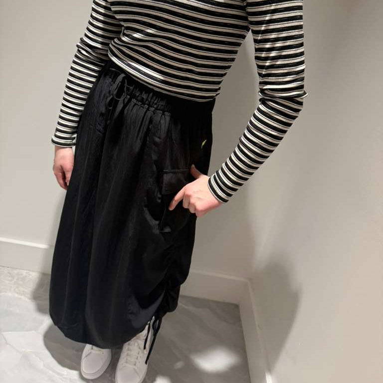 Wind Ruched Skirt - Black