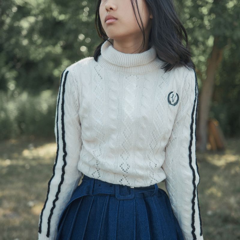 Pointelle Cable Knit Turtleneck - Cream