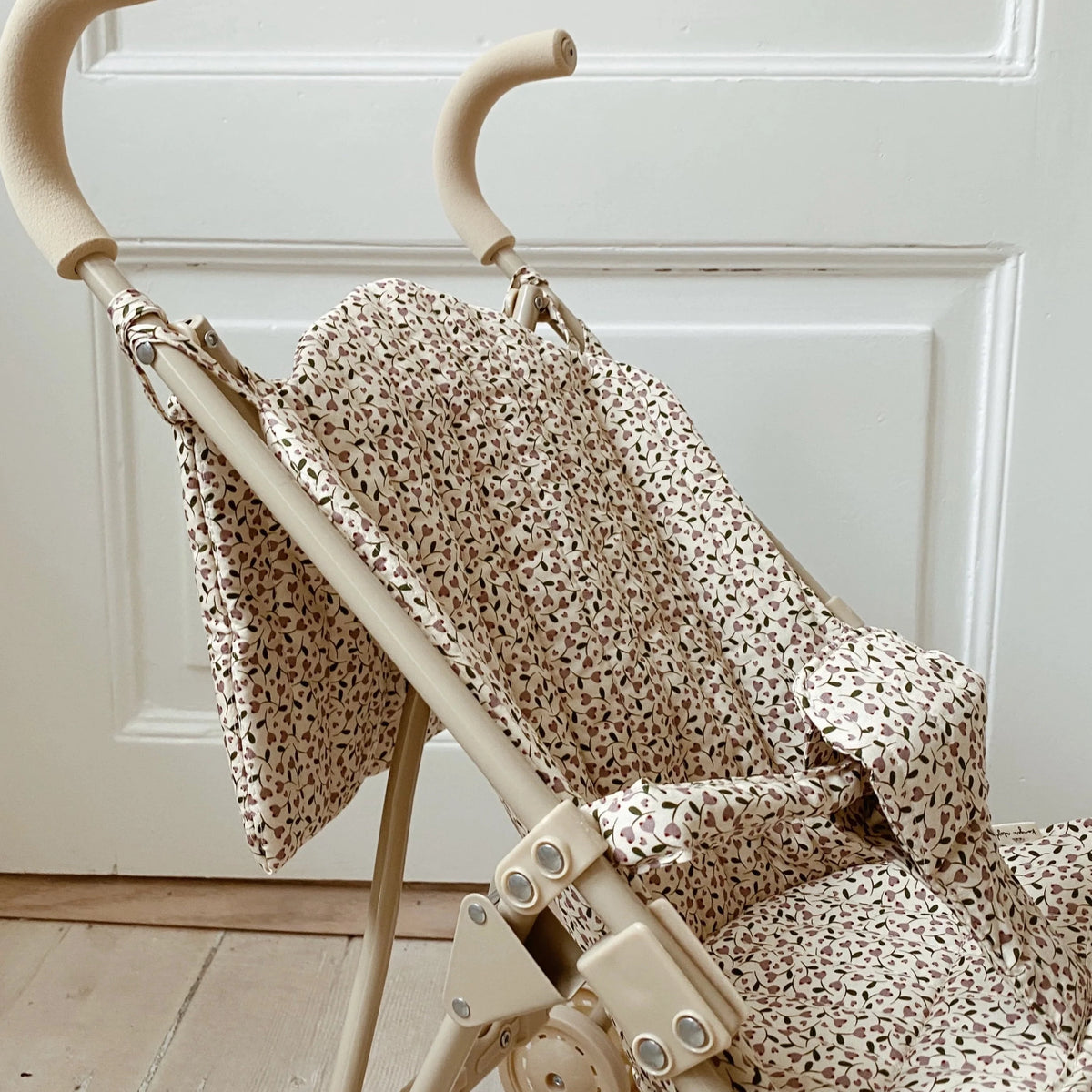 Konges Slojd Doll Stroller Milk Tank