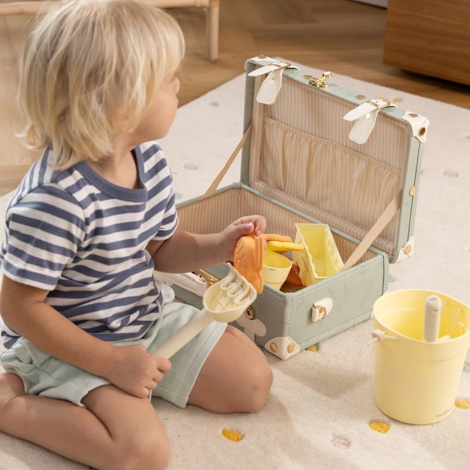 Leather Play Suitcase - Ocean