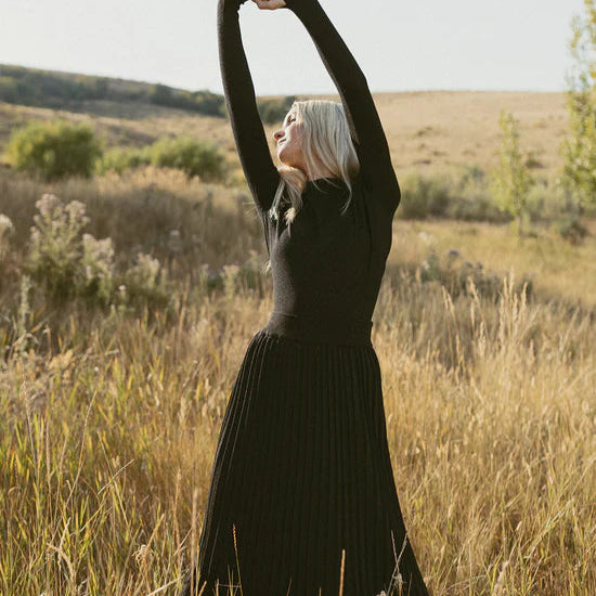 Metallic Knit Turtleneck - Black