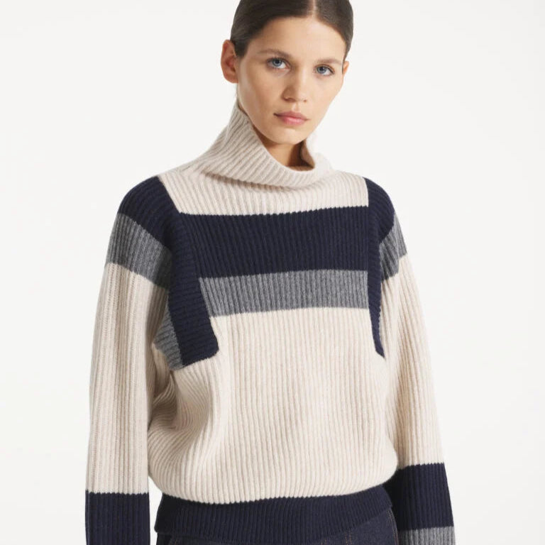 Design Sweater - Off White