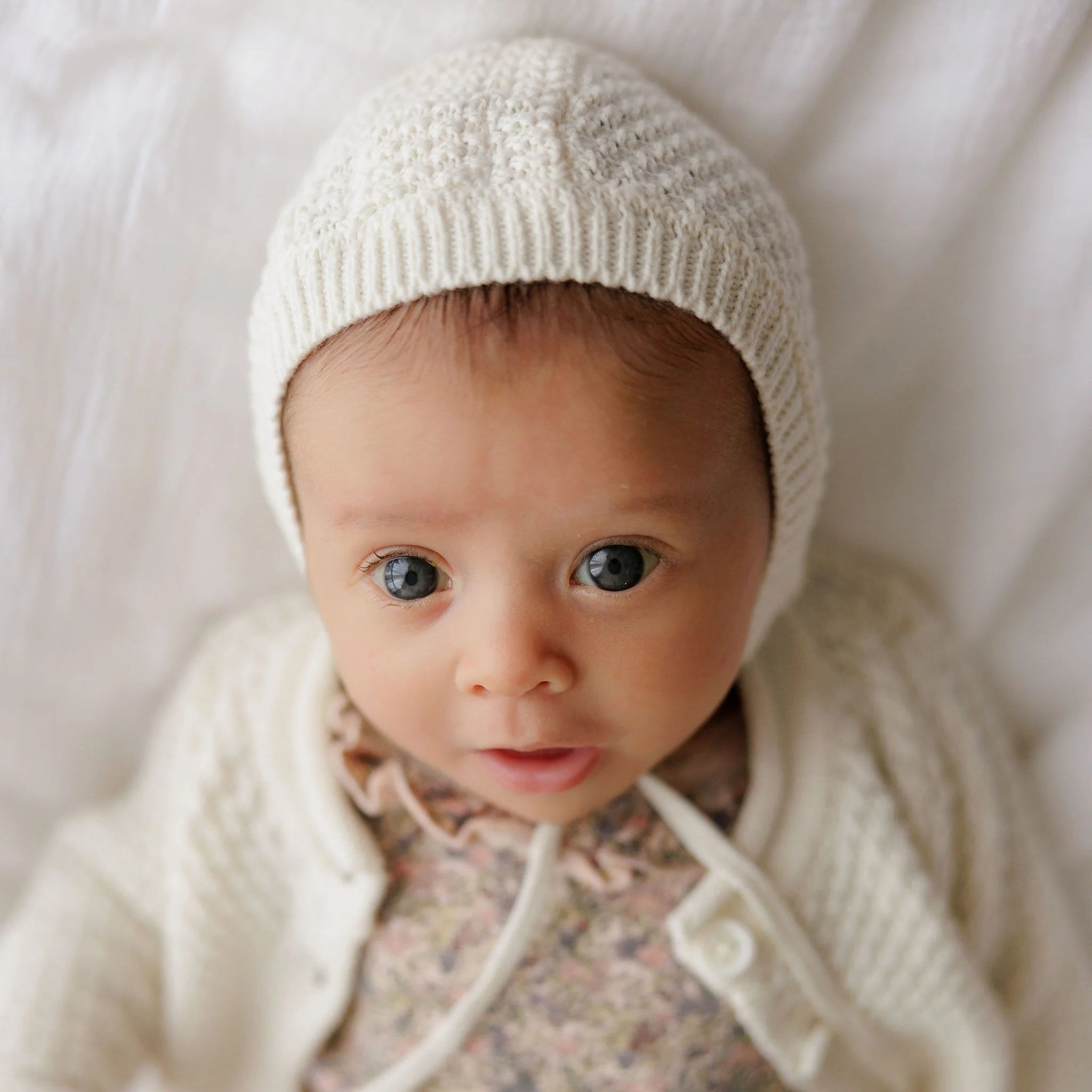 Floral Star Knit Bonnet - Cream