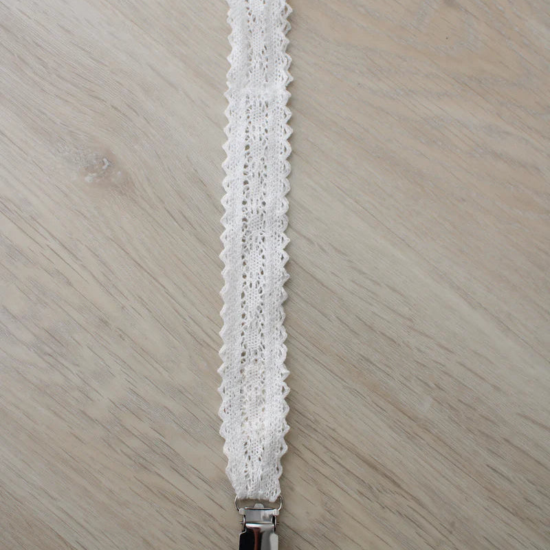 Scallop Paci Clip - White