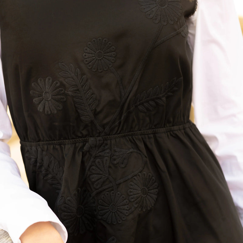 Embroidered Midi Jumper - Black