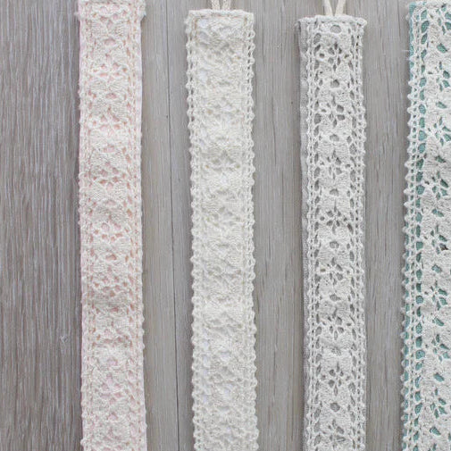 Crochet Paci Clip - Butter Cream