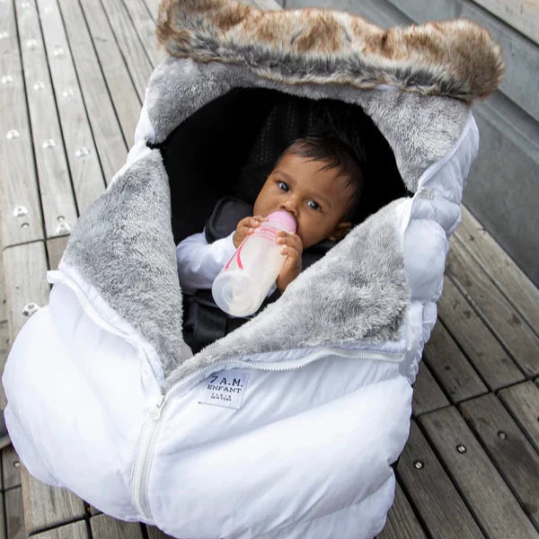 Car Seat Cacoon Tundra - White Faux Fur