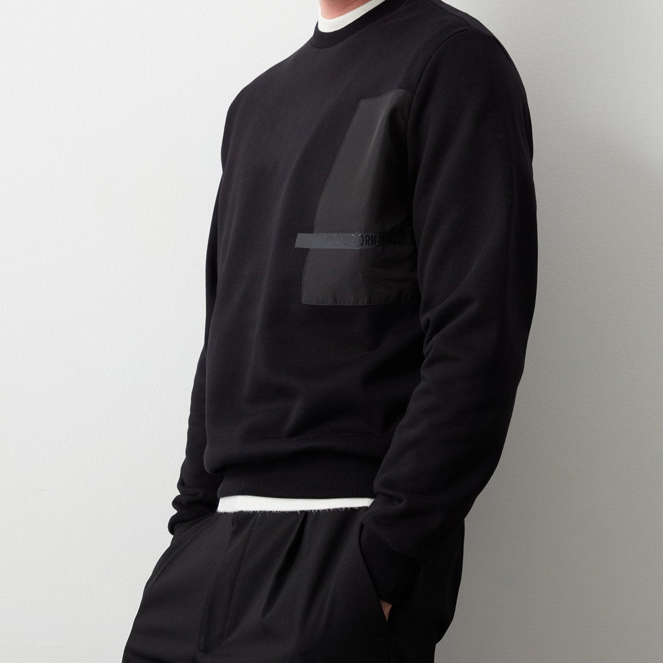 Logo Sweatshirt - Black