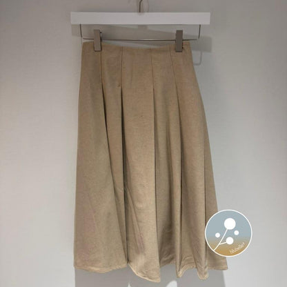 Pleat Flare Skirt - Oatmeal