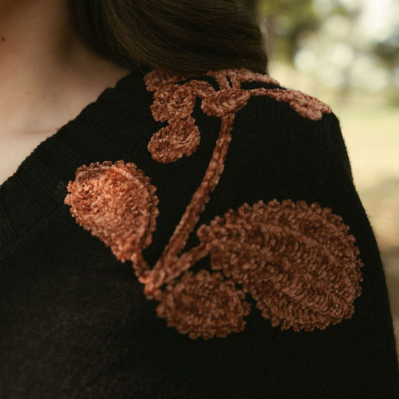 Detail Sweater - Black
