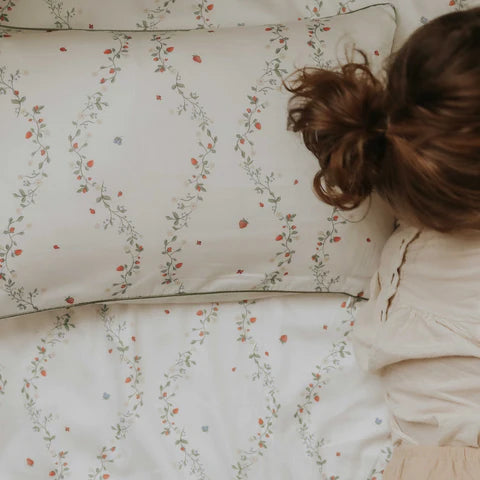 Toddler Pillowcase - Botanical Berries
