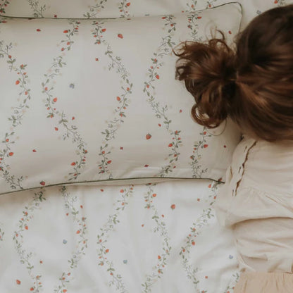 Toddler Pillowcase - Botanical Berries