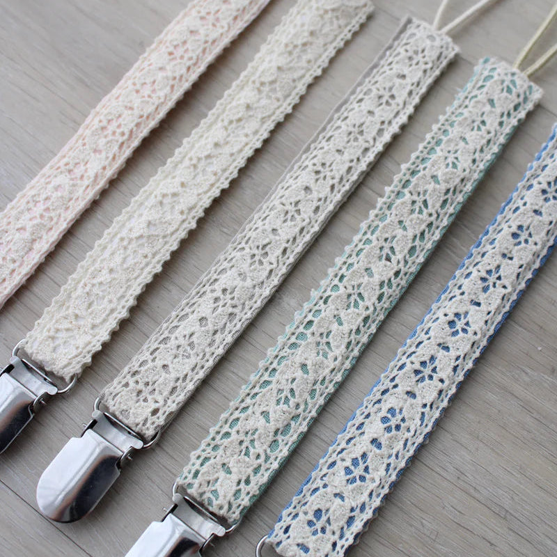 Crochet Paci Clip - Pink