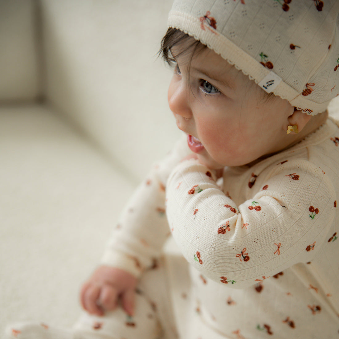 Lil Flower Footie And Hat - White