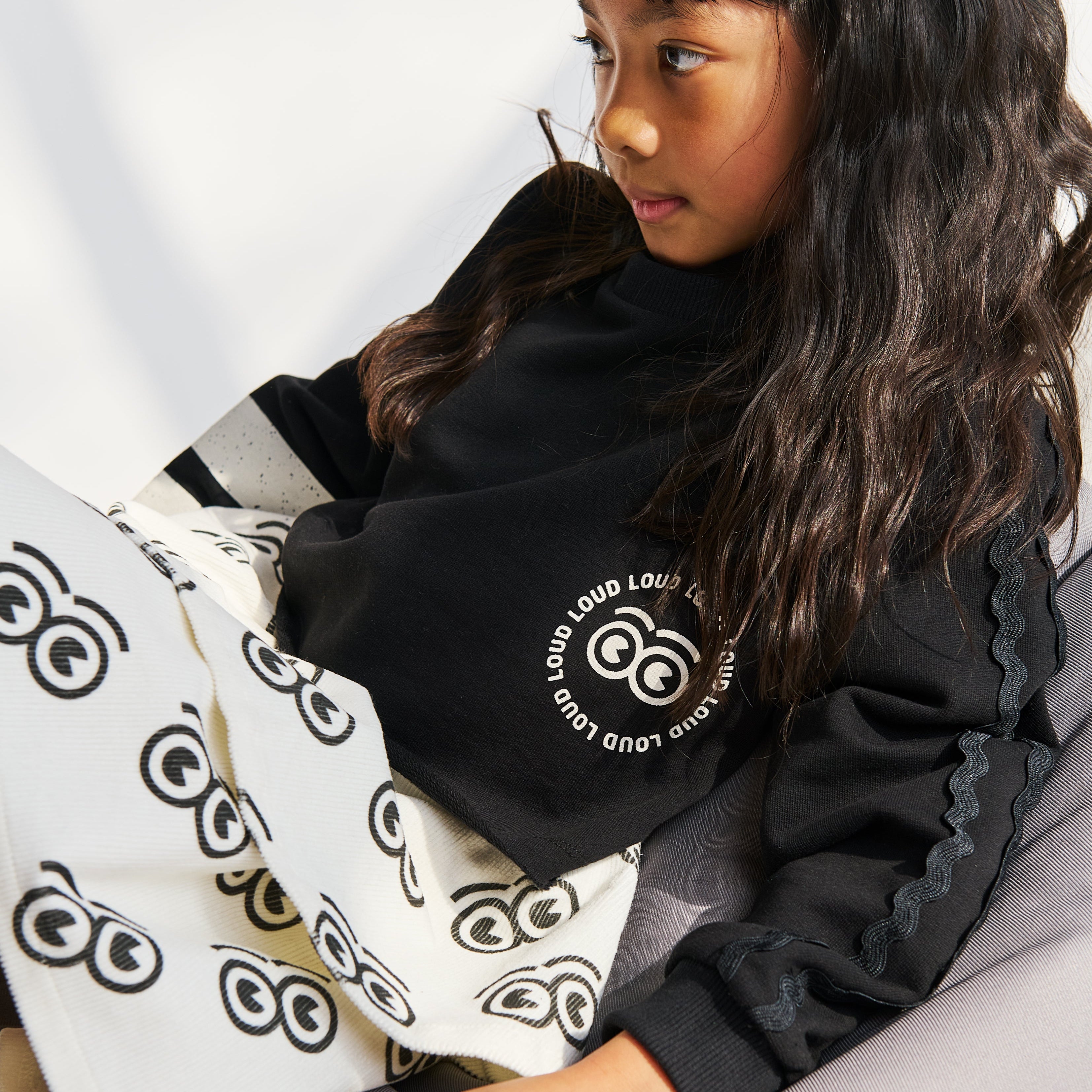 Loving Sweatshirt - Black