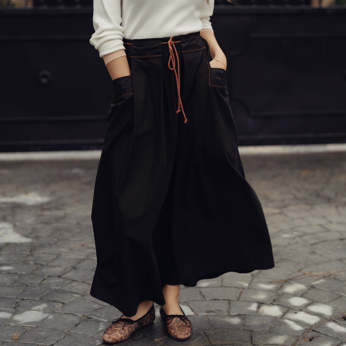 Topstitch Skirt - Black