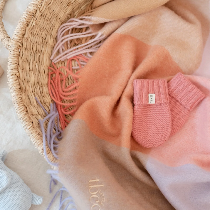 Wool Mitten - Rose