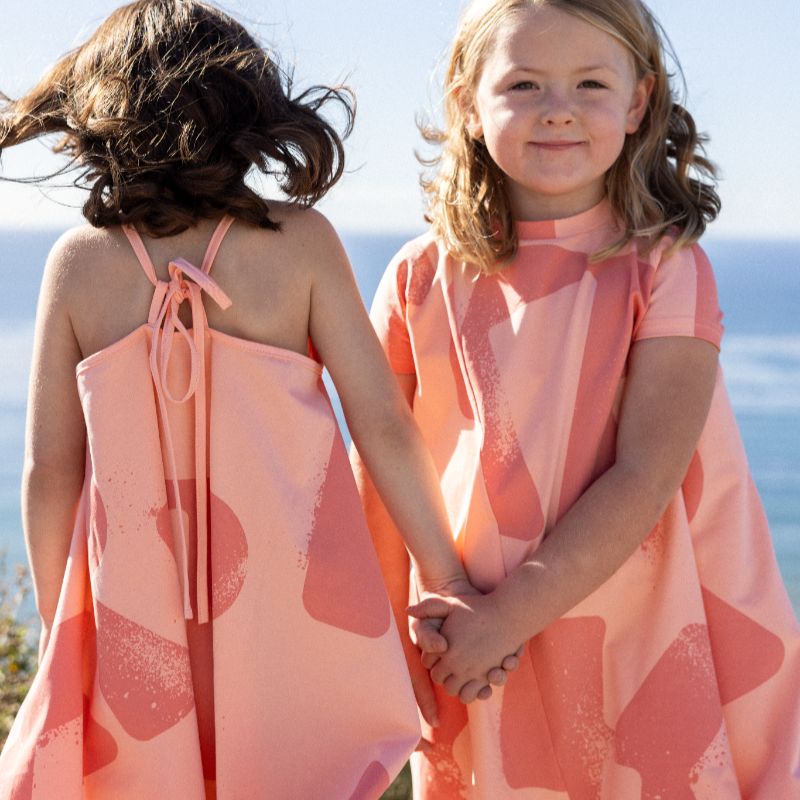 Tess Logo Short Sleeve Dress - Pink Coral