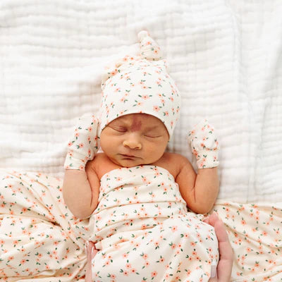 Knot hat - Lottie