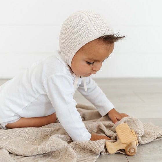 Chunky Knit Bonnet - Natural White