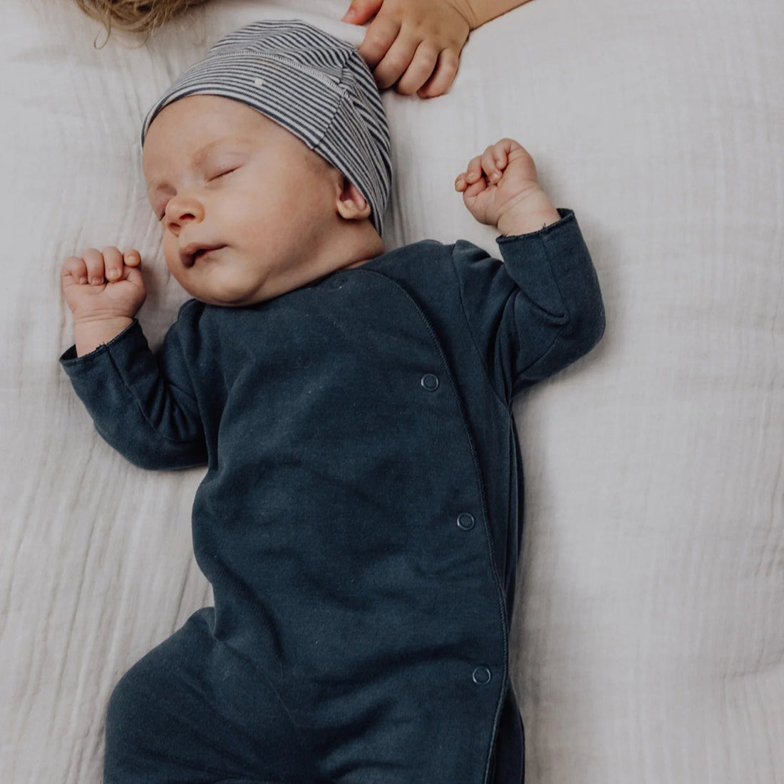 Beanie - Blue Grey &amp; Cream