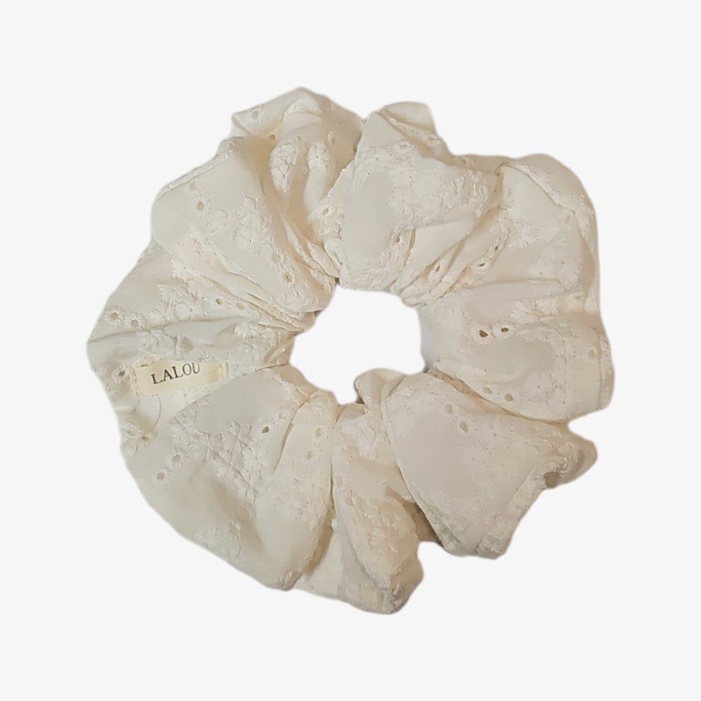 Lalou Embroidered Scrunchie - White