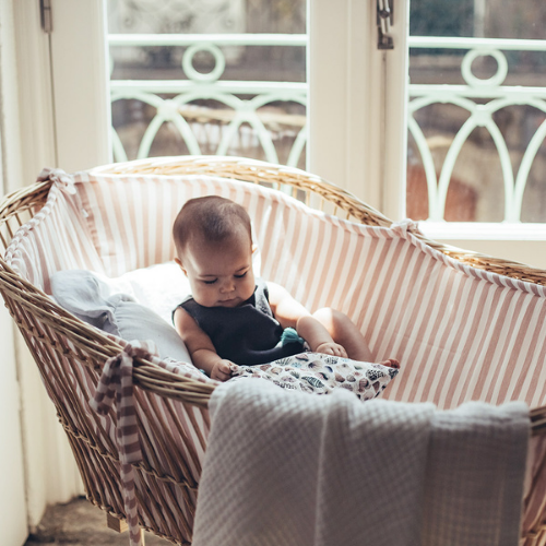 Iconic Crib - Natural