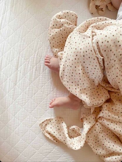 DOTS SWADDLE BLANKET - Carmel/pink