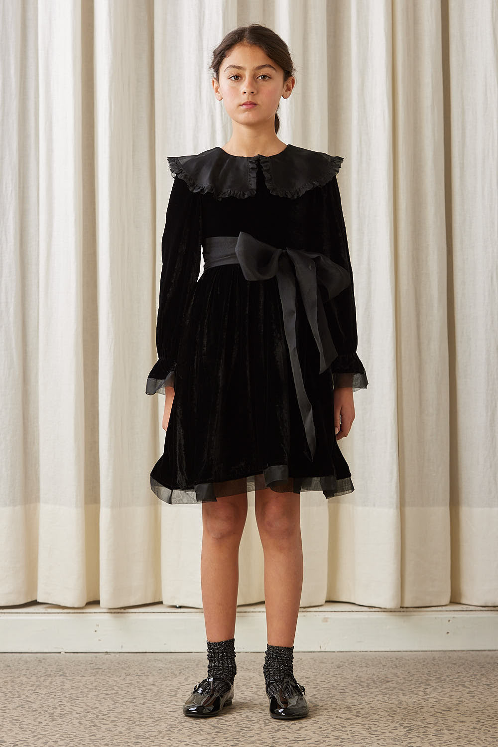 Petite Amalie Velvet Dress With Organza Collar - Black