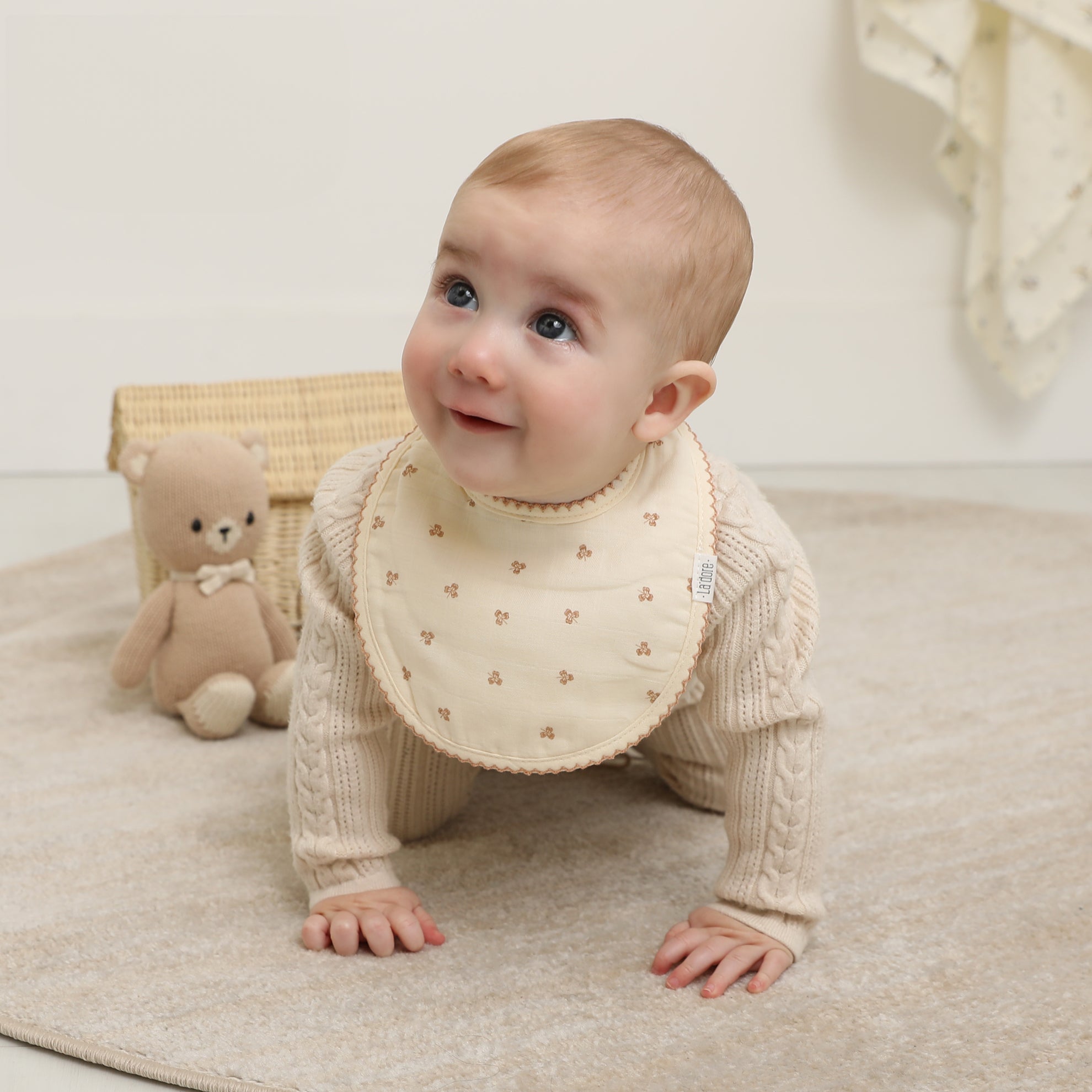 Adora Muslin Bib - Clover