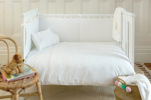 Bovi Lullaby Crib Set - White/grey